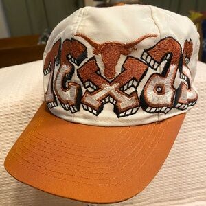 Vintage 90’s University Of Texas Longhorns Graffiti SnapBack White Dome Hat/Cap